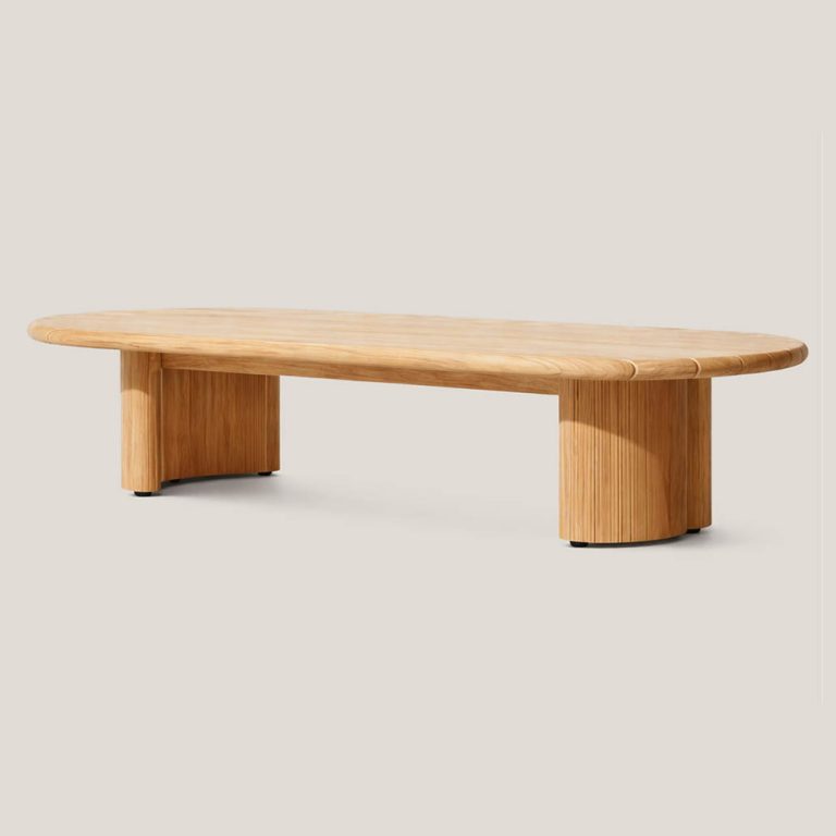 Layl dining table