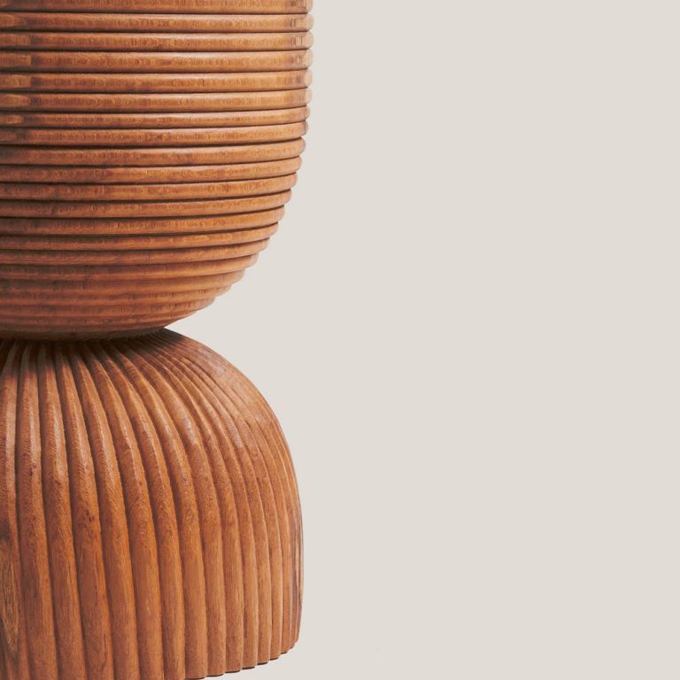 Manhoutat side table