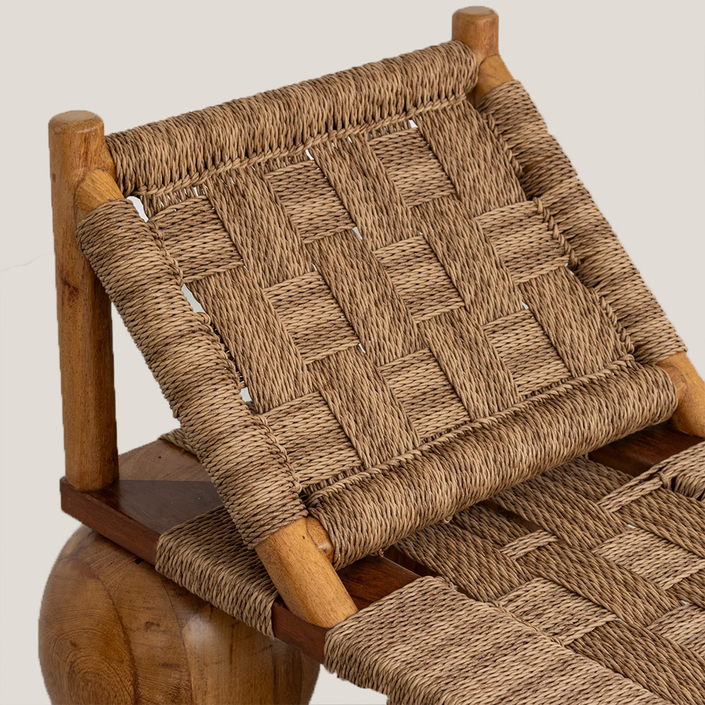 Suja Chaise Lounge