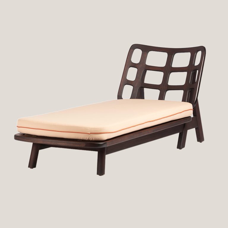 NAFAS Chaise Lounge