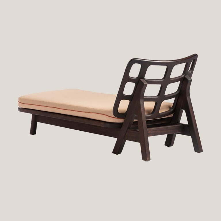 NAFAS Chaise Lounge